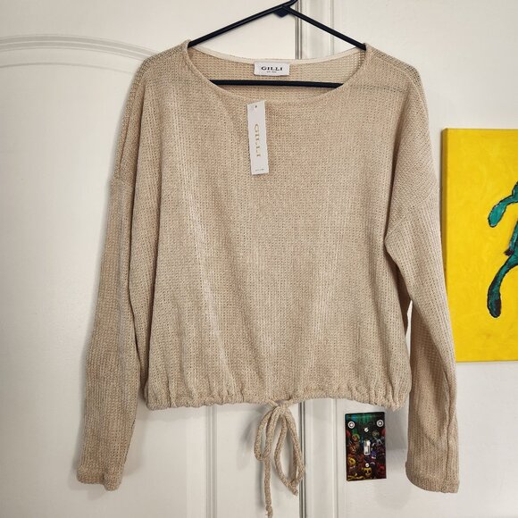 **NWT** Gilli Long Sleeve Top- Cream Size M - Picture 2 of 5